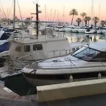 Luxury Waterfront *