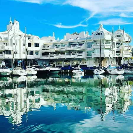 Luxury Waterfront *