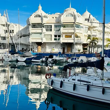 Luxury Waterfront *